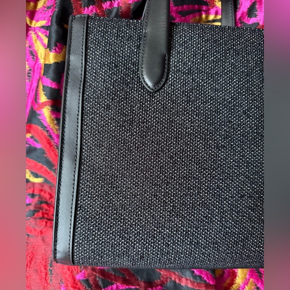 Kate Spade x I Love NY Embellished Manhattan Small Tote Bag - Picture 8 of 12